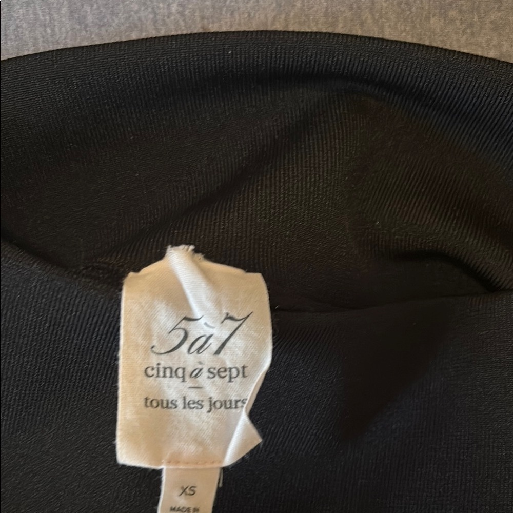 Women's Black Cargo Pants - Picture 8 of 9